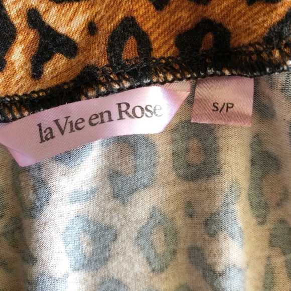 La Vie en Rose leopard print robe - Picture 6 of 10